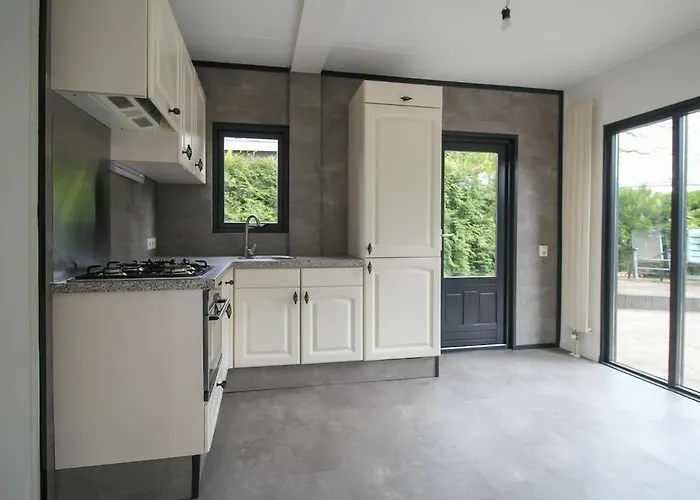 Mooie Bij Het Bos In De Buurt Semesterbostad