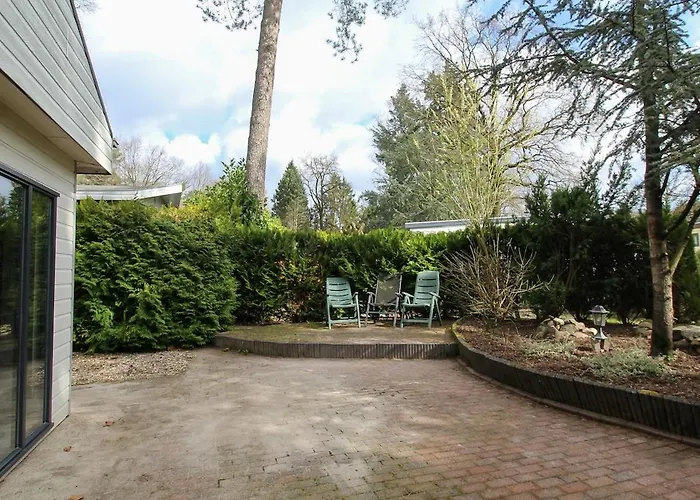 Mooie Bij Het Bos In De Buurt Semesterbostad Voorthuizen